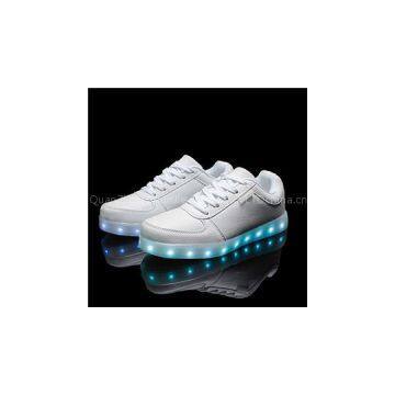 2016 Wholesales LED Shoes Light Up Flashing Hot Top Glow Sneakers For Men