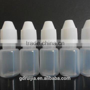 PE empty e-liquid clean bottle 4ml,plastic bottle childproof cap and thin dripper