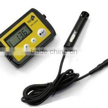 External probe temperature & humidity data logger