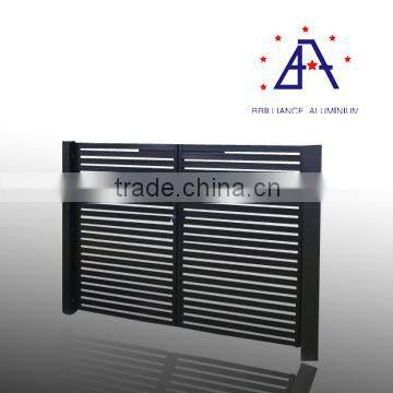 Brilliance horizontal aluminum fence