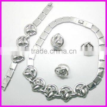 fashion silver jewelry for 2011 winter season