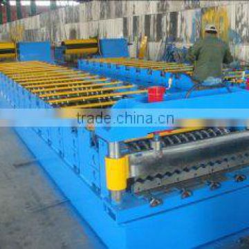 Corrugated steel sheet roll forming machine