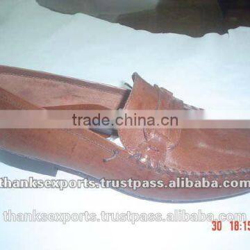 KF95 GCayman Islands Cool Tradition Populer Design Pointed Toe Shoes photo-2