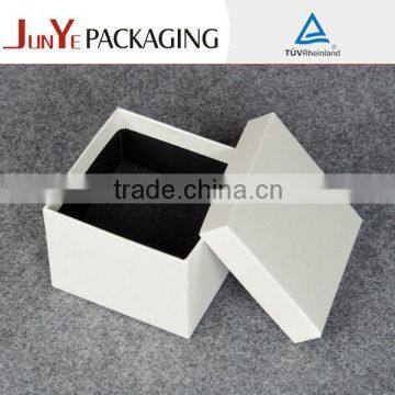 Custom cardboard luxury candle box manufacturer