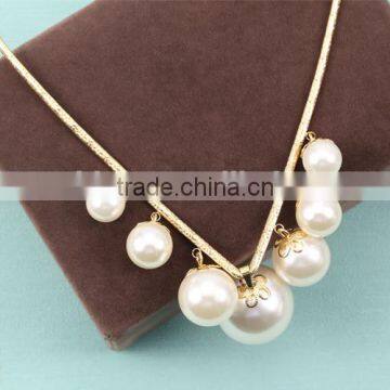 Latest Beautiful Wholesale Elegant Classical Style Charm Women Pearl Necklace photo-4