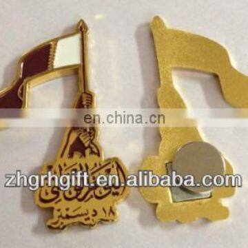 Customized Pin for Qatar National Day With Gift Box