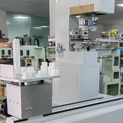 Hongmei Automatic Pad Printing Machine, Automatic Printing Equipment for Connecting With Injection Molding Machines, Plastic Shell Marking Printer photo-2