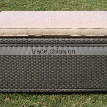 Rattan Wicker Storage box with cursion