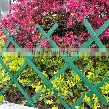 PVC expandable trellis