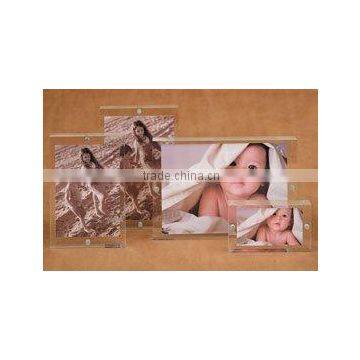 4 x 6 Magnetic Acrylic Picture Frame