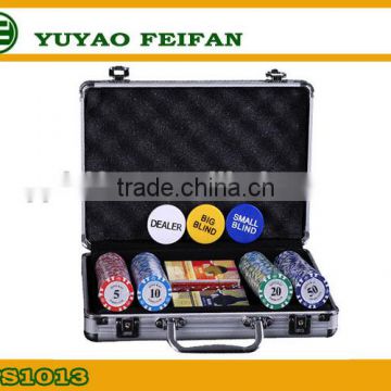 200pcs poker chip set in Silver aluminium case for Indoor game