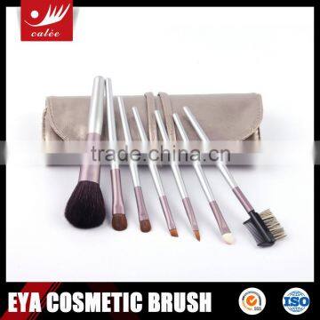 Fashionable Design of 7 Pcs Makeup Brush Set With Travel Size photo-3
