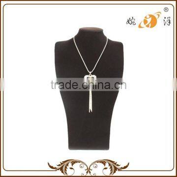 China Manufacturer Lower Price Noble Black Display Jewelry