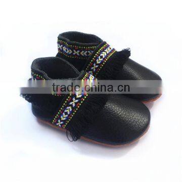 Soft Leather Chinese Folk Design Baby Moccasin Shoes photo-3