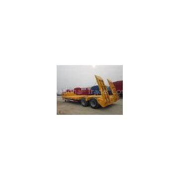 SKD Type Low Bed Trailer Truck , Gooseneck Flatbed Lowboy Trailers For Machine Transportaion