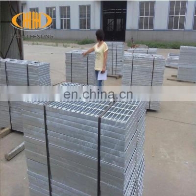 Hot dip galvanized serrated steel grating plate prices