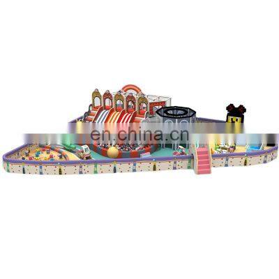 Customized indoor Maze Indoor Playground and kids indoor soft play Center with Trampoline park