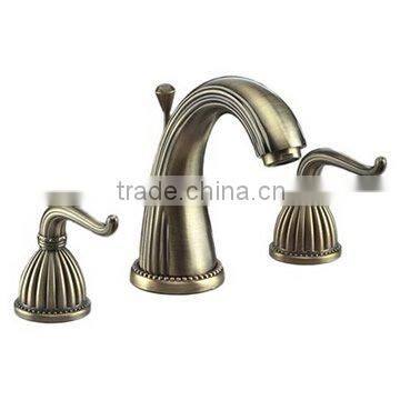 CUPC certified wide spread lavatory faucet