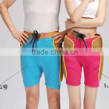 Snow Sports Protective Equipment Red and Blue Impact Shorts For Hip Thign and Tailbone Protection photo-6