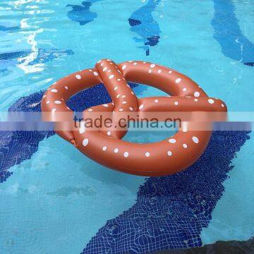Factory Sale High Quality 3 Person Vinyl Inflatable Pretzel Pool Float Swim Ring Float photo-2