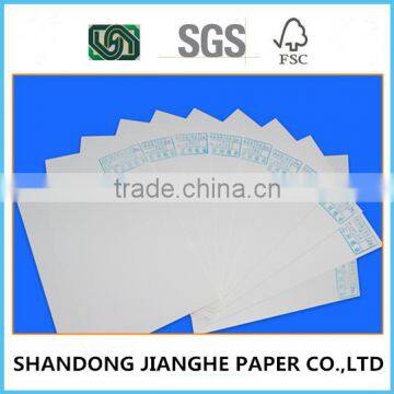 Disposable paper cup base paper used in hot and cold drinks