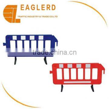 Plastic crowd control folding barrier