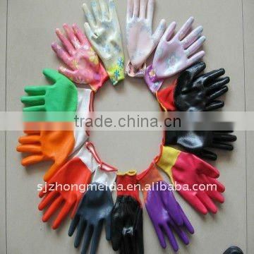 working nitrile glove