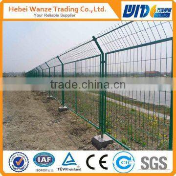 China factory PVC coated welded wire mesh/ plastic coated wire/ welded mesh fence(ISO 9001)