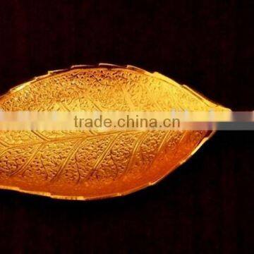 New design corporate gift item, return gift, home decoration brass gold plated leaf style tray