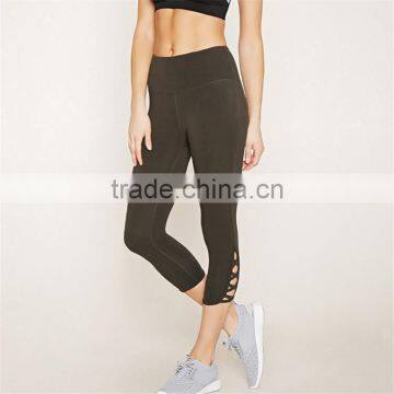 China Hot Sale Crisscross Capri Leggings Saxi Girl Cotton Yoga Pants photo-5