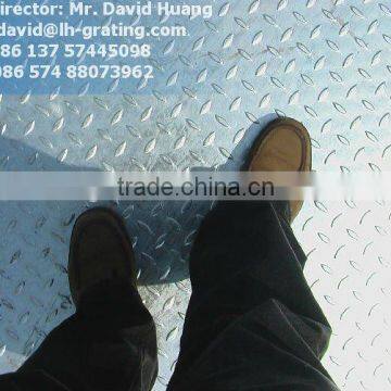 galvanized checkered plate grating