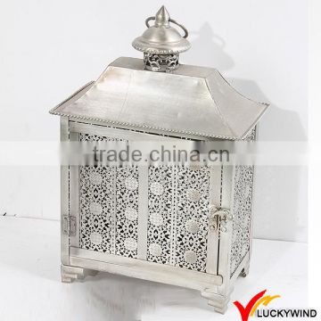 Shiny Silver Antique Handmade Metal Decoration Fancy Candle Holders