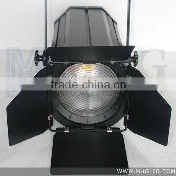 3200K / 5600K optional Warm White led spot light