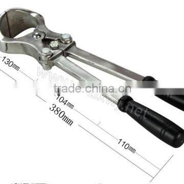Castration bands for cattle animals