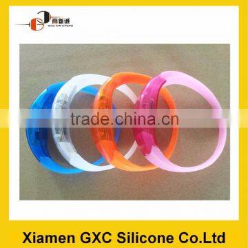 Colorful Popular silicone motion activated led bracelet