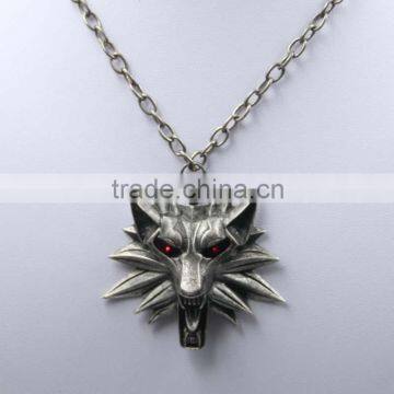 Hot Sale Game Retro Jewelry The Witcher 3 Wolf Head Red Eye pendant necklace