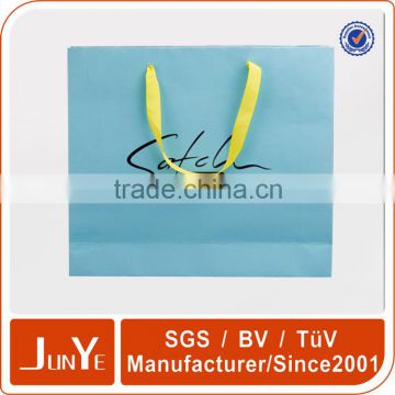 UV varnishing packing small gift paper bags with logo print