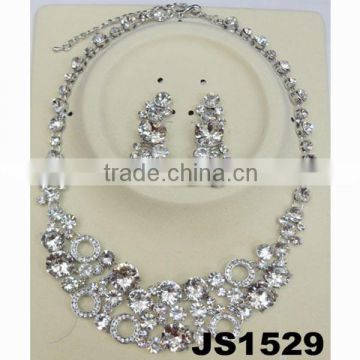 china supplier fancy white stone necklace set