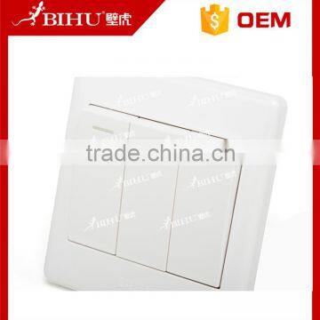 PC Material BS UK Standard White Electric Wall Switch With 3 Gang 1 Way photo-6
