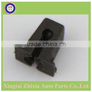 Plastic clip Auto spare parts with low price