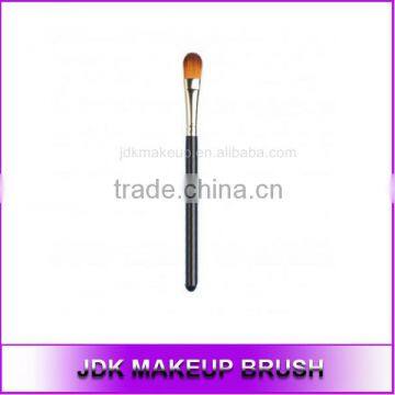 Hot Sale Oval Top Short Wood Handle Concealer Brush