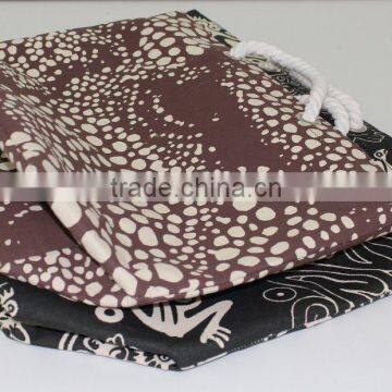 Twisted Rope Handle Nature Print Bag - From India - Made From Laminated Canvas photo-2