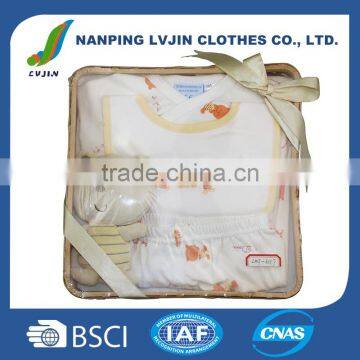 2016 Wholesale Price 100% Cotton Baby Clothes set Custom Brand New Born Baby Gift Set,Infant Gift Set