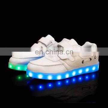 Factory Wholesale Latest Design USB Rechargeable Kids LED Luminous Light Shoes Children Kids Led Shoes Sneakers photo-4