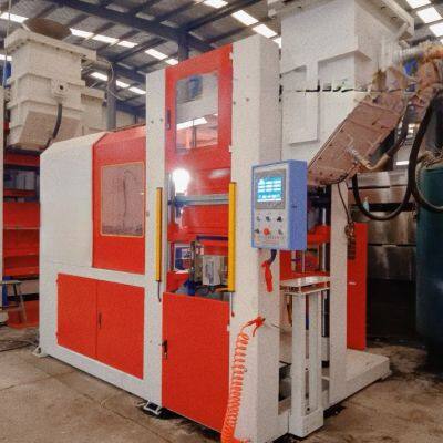 High efficiency boxless horizontal molding machine
