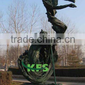 Bronze road roundabout put abstract city sculpture