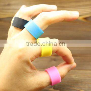 Deboss/emboss/screen Printing Silicone Bands Oem Logo Little Finger Rings photo-4