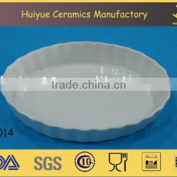 Ceramic pie mould, white pie dish