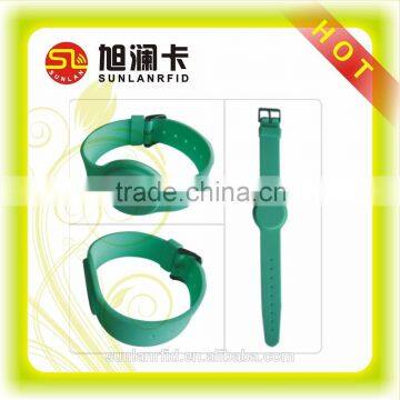 Custom made logo silicone wristbands personalized wristband