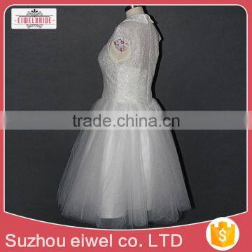 Short Net Applique Lace Mini Wedding Dress photo-3
